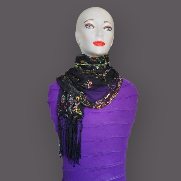 Chic Black Sequin Scarf with Multicolor Accents - Picture 2 of 9
